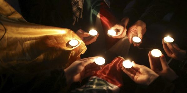 NYALANG: Duka Tiada Tawa lalu juga Air Mata